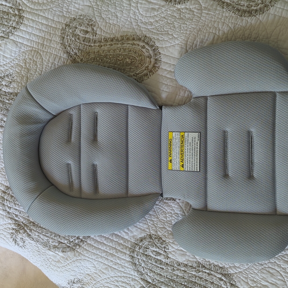 Graco baby seat car insert